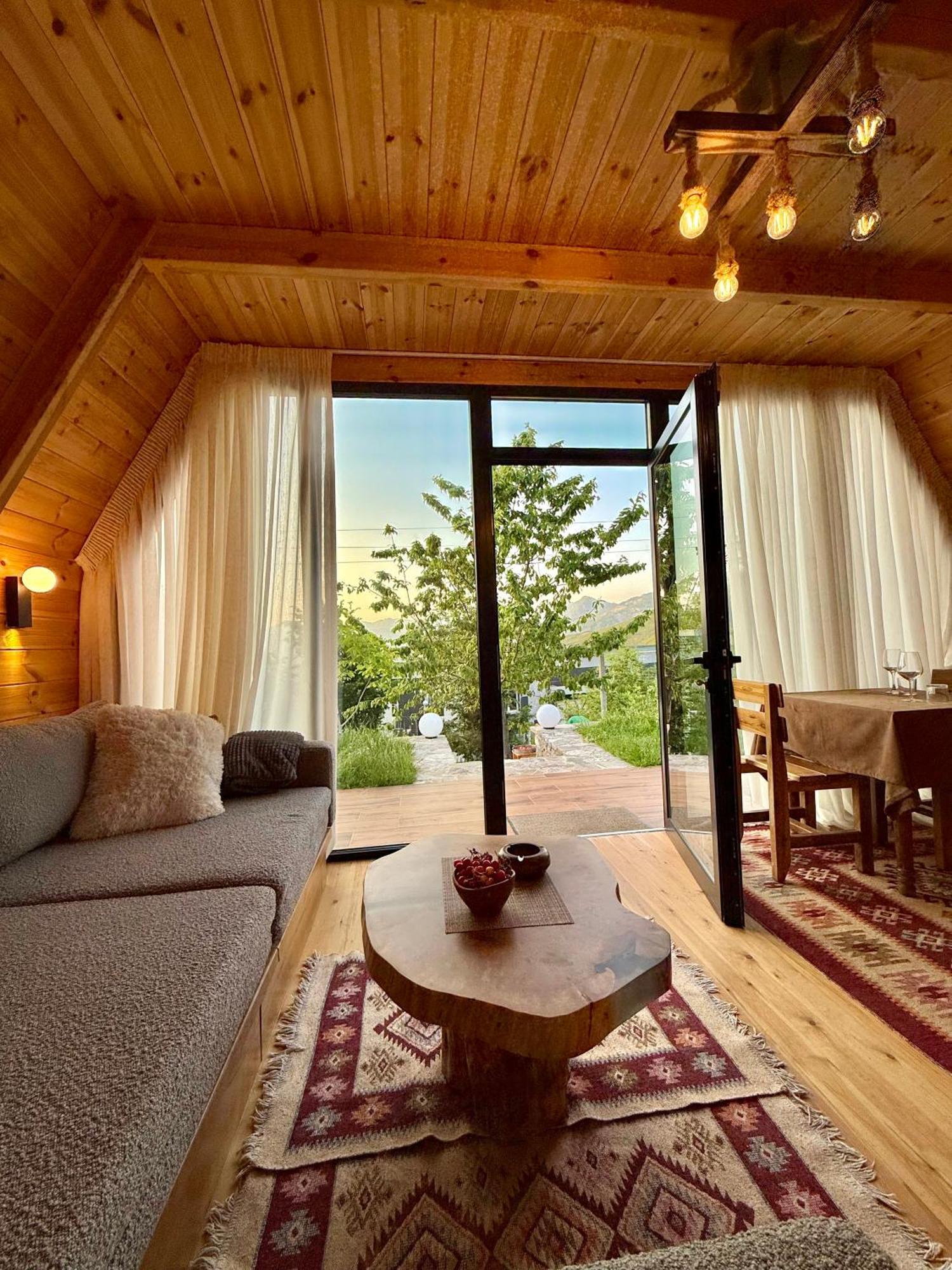 Agroturizem Rrahmani Villa *